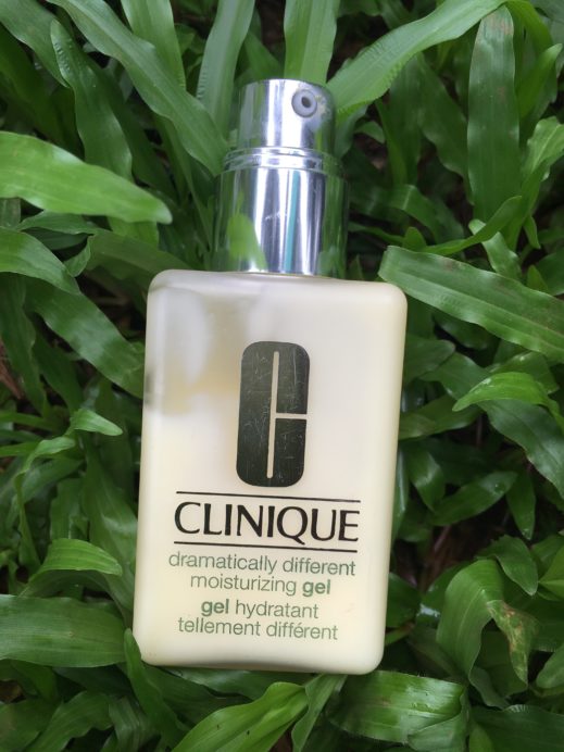 Clinique Dramatically Different Moisturizing Gel Review makeup and beaty forever blog 519x692 1